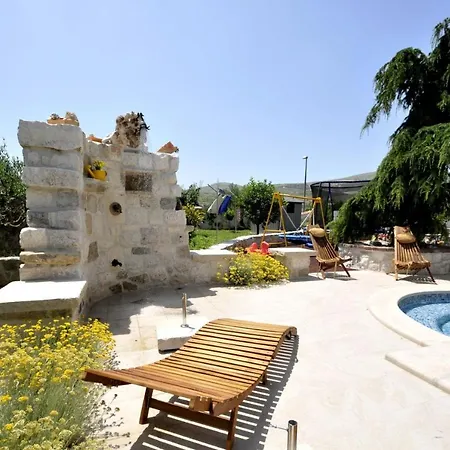 Villa Tanja *