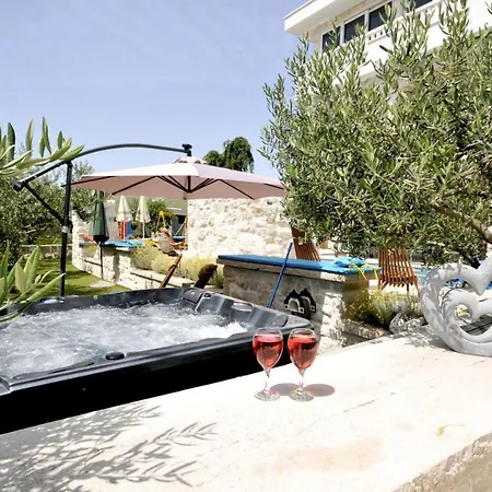 Tanja Villa Plano